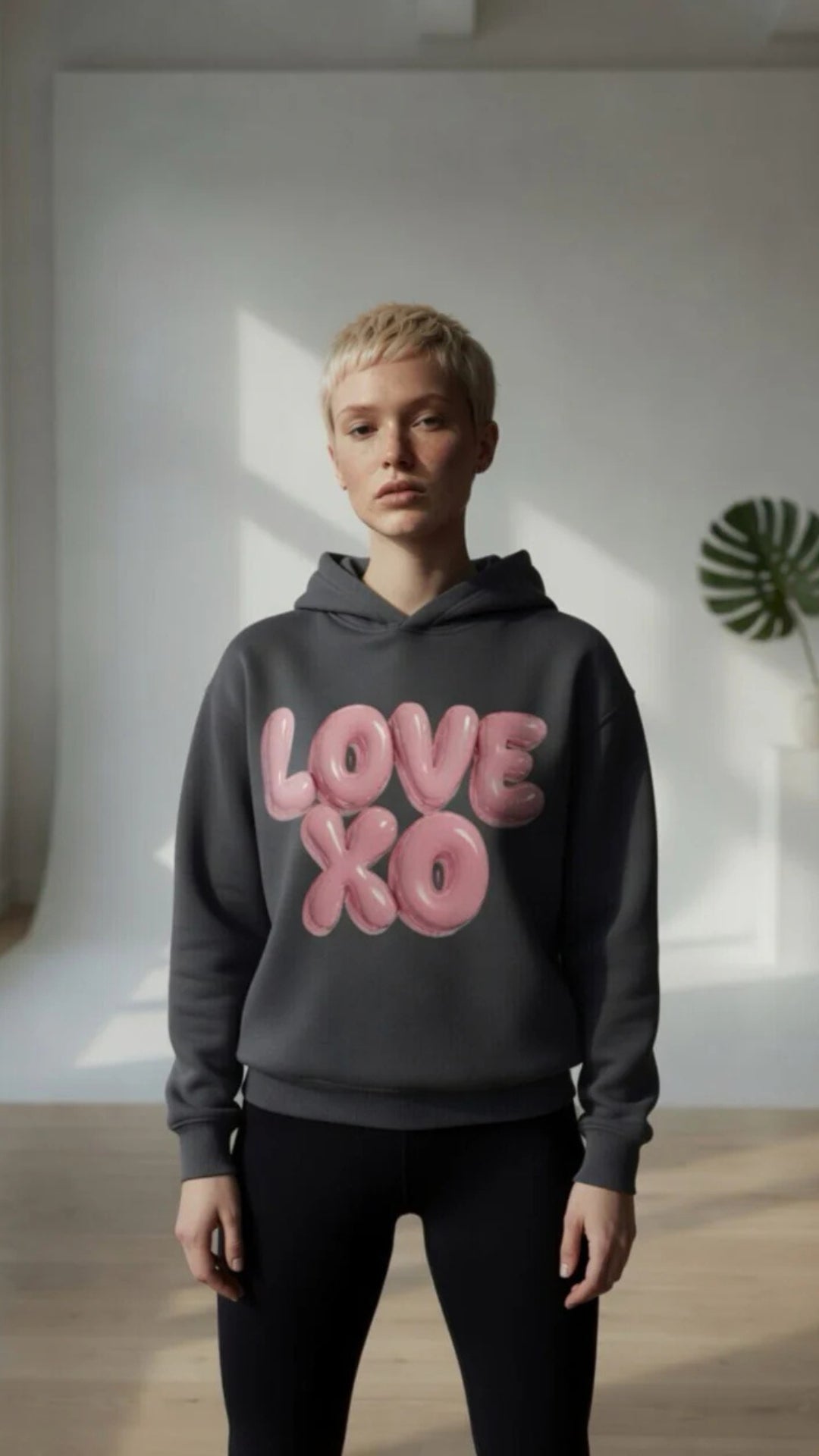 “Love XO” Balloon Letter Graphic Oversized Pullover Hoodie