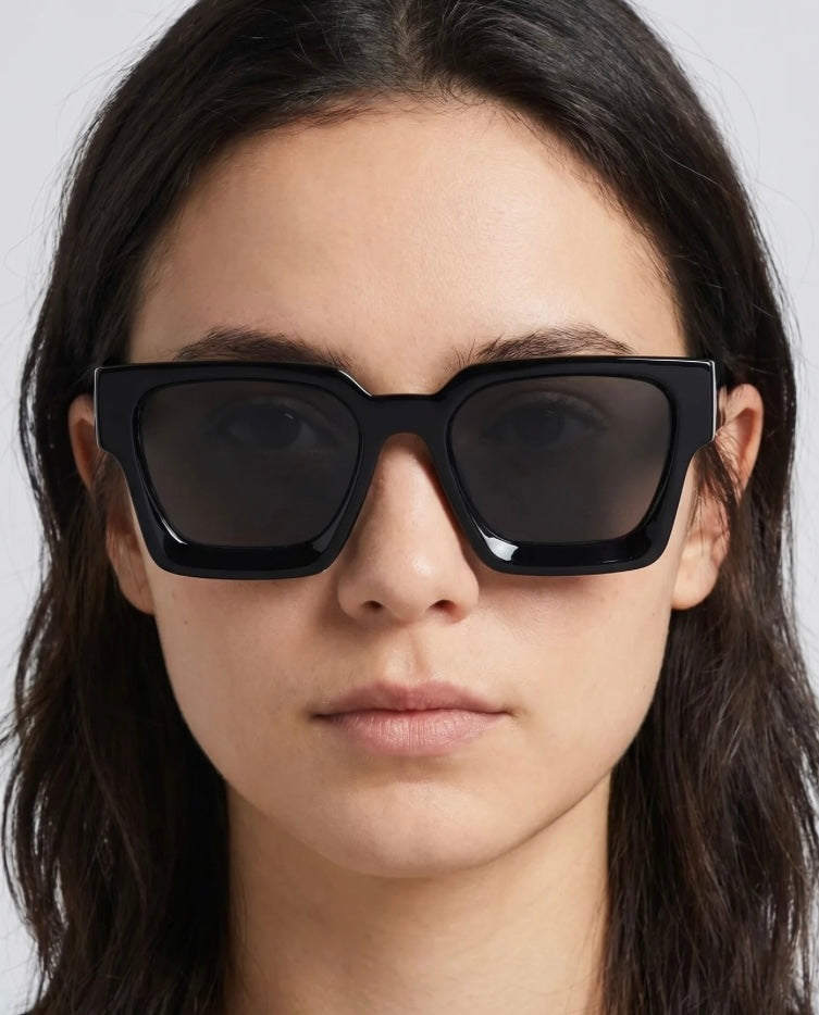 Small Sqaure Design Sunglasses