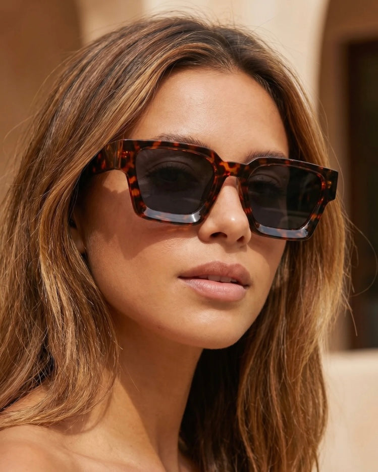 Small Sqaure Design Sunglasses