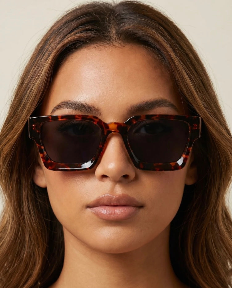 Small Sqaure Design Sunglasses